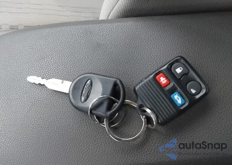 2011 Ford Focus Se z USA, uszkodzony, nr VIN 1FAHP3FN0BW142602